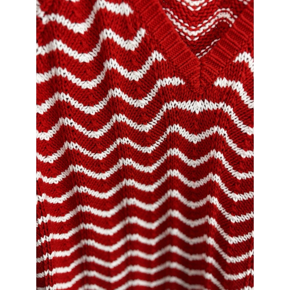 Gap Chevron Striped V-Neck Sweater. Orange/Red and white. Woman's Size XL - Picture 2 of 5